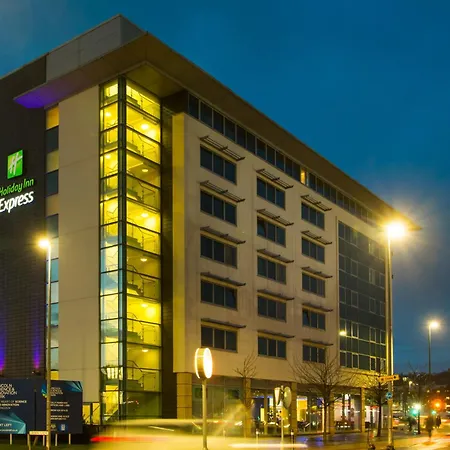 Holiday Inn Express Lincoln City Centre By Ihg-3